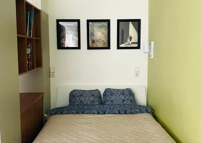 Appartamento Modern & Cozy Gem - Spacious Retreat With Private Entrance